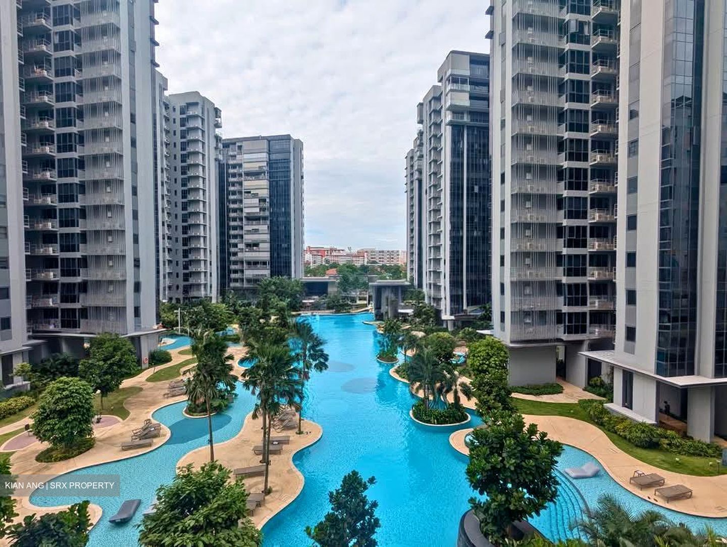 The Florence Residences (D19), Apartment #558657511